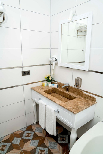 Bathroom 4, Mugwort Hotel & Spa, Beylikduzu