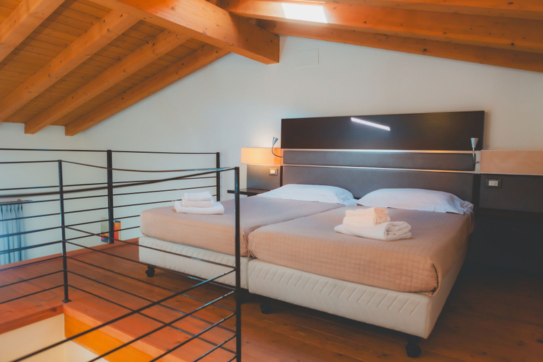 Bedroom 4, AHG Donna Silvia Wellness Hotel, Brescia