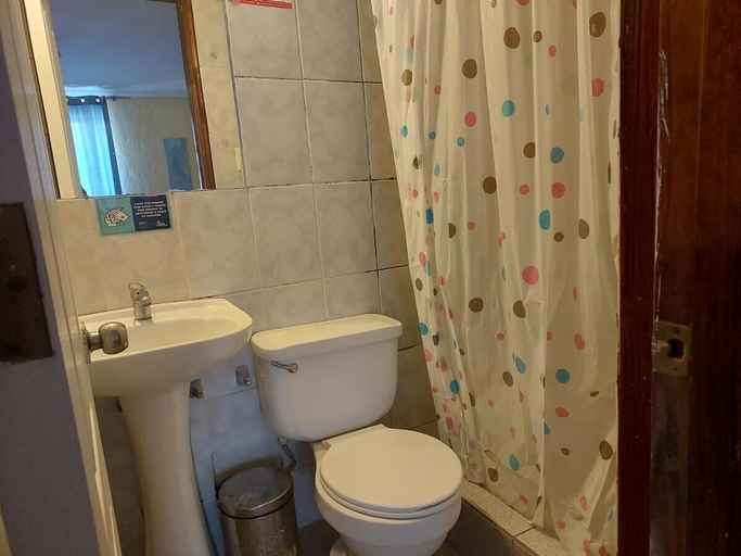 Bathroom 4, Hostal El Gallego III El Quisco, San Antonio