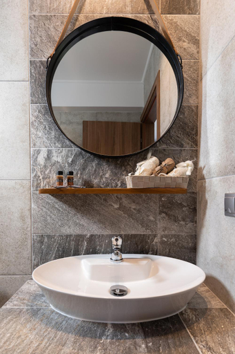 Bathroom 4, Olympus Panhteon - Olympian Collection, Central Macedonia