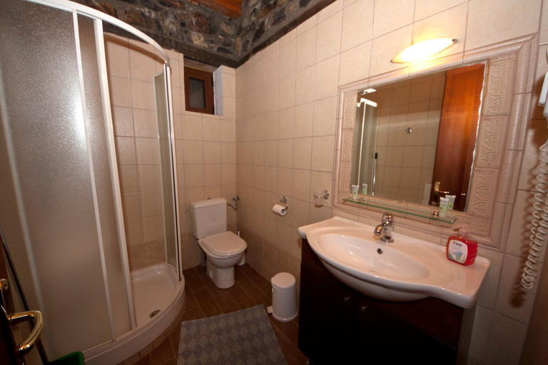 Bathroom 3, Traditional Guesthouse Siantsis, Central Macedonia