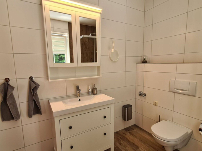 Bathroom 5, Holiday Apartment Comfortable Vacation Home, Erzgebirgskreis