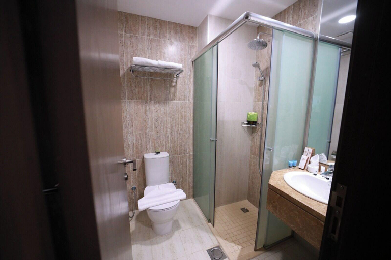 Bathroom 5, Al Ebaa Hotel, Makkah