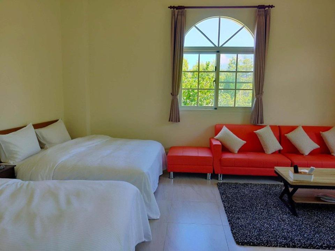 Bedroom 2, GuZhu ShiYuan, Hualien