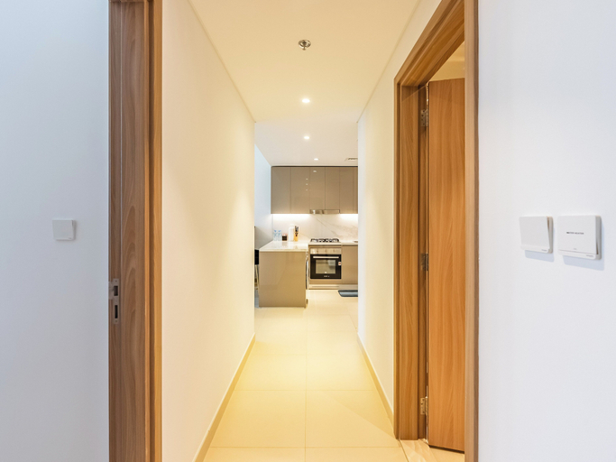 Room 3, Luxury Meydan Escape Condo with City View, Dubai
