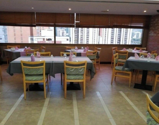 Food & Drinks 5, Hotel las Americas, Libertador
