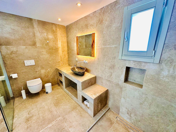 Bathroom 4, Aeris suites pori, South Aegean