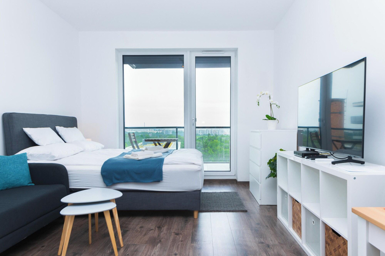 Bedroom 5, Waterfront City Apartments By Urbanrent, Budapesti