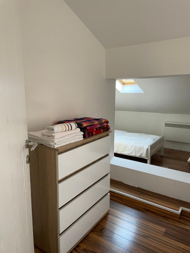 Others 5, Apartment Jovana