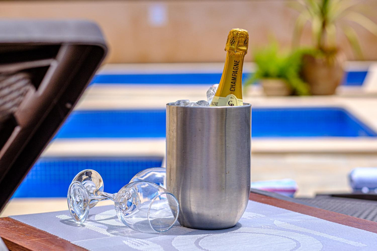 Food & Drinks, Castell des Paradis, Baleares