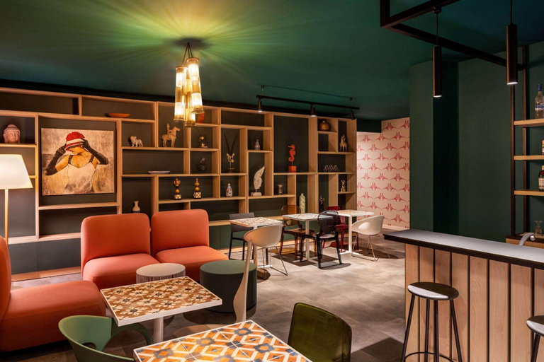 Public Area 2, Quadro Hotel Trademark Collection By Wyndham, St Julian's