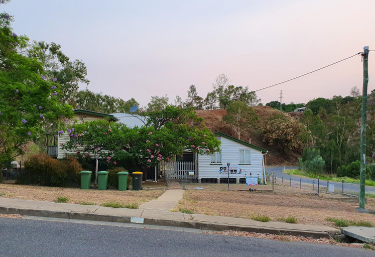 Exterior & Views, Meyenburg Cabins, Mount Morgan