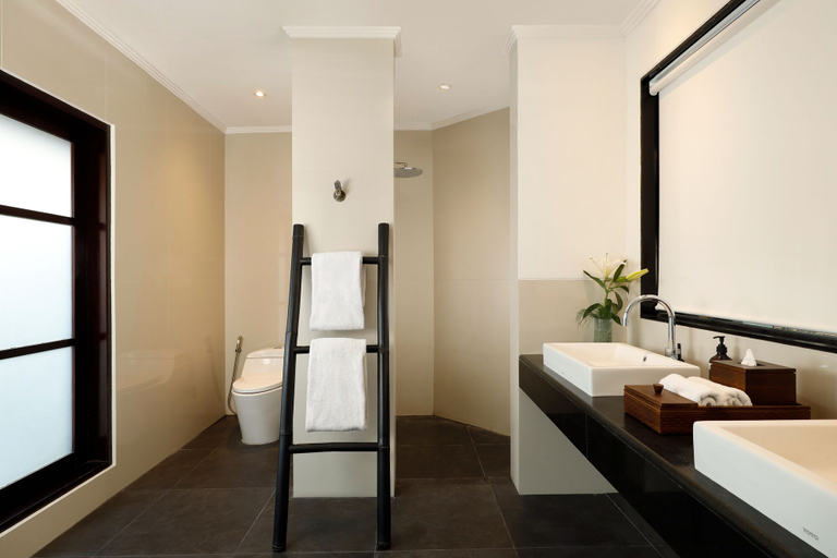 Bathroom 4, Shanti Estate Seminyak by Nakula, Badung