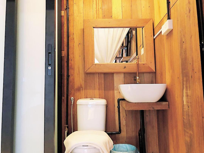 Others 5, Rimba Jonker With Private Pool -10 Pax 2B/R, Malacca City