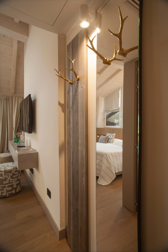 Others 4, Locanda Cavour, Bergamo