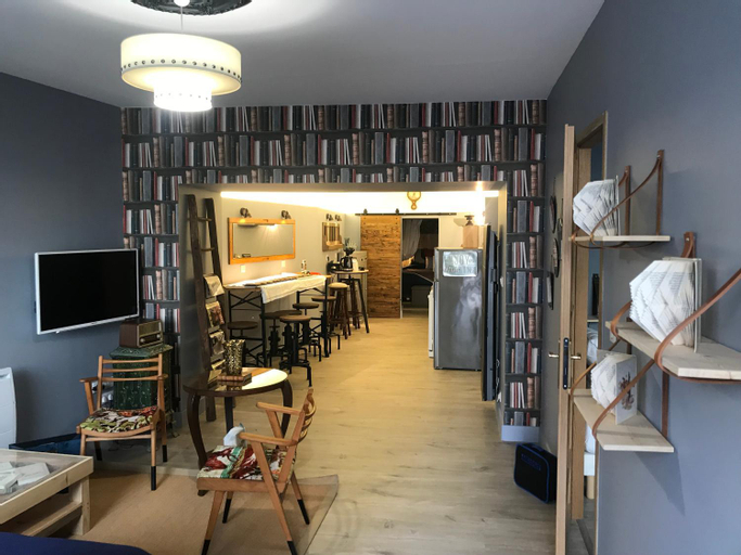 Others 5, Le Bouquiniste, centre historique, fibre, ESS, rez-de-chaussee, BedinShop, Drôme