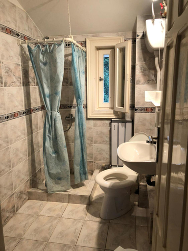 Bathroom 3, Ibis, Sovata