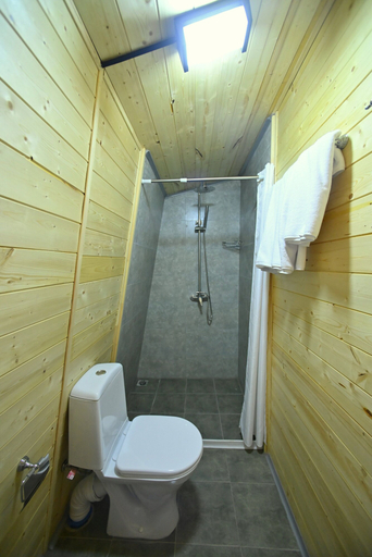 Bathroom 3, Hidden Garden Resort
