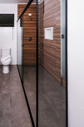 Bathroom 5, Hotel Meissner Hof, Camanducaia