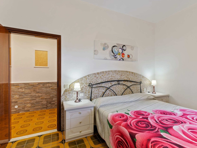Bedroom 5, Spacious Apartment near Saludecio, Rimini