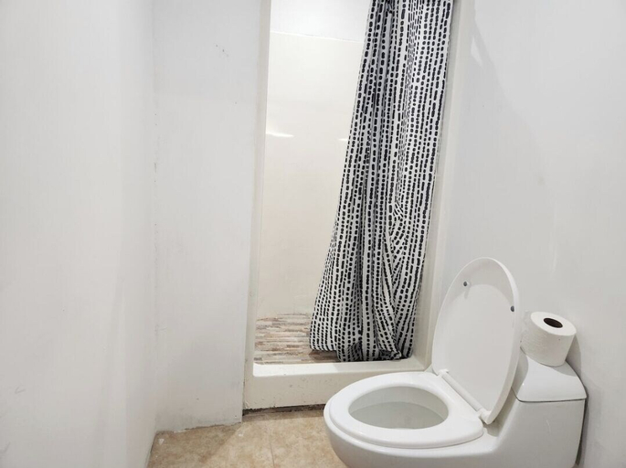 Bathroom 4, Wally World Inn, Comayagua