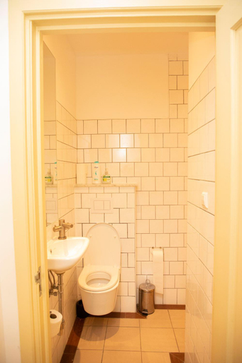 Others 3, Red light district B & B canal view, Amsterdam