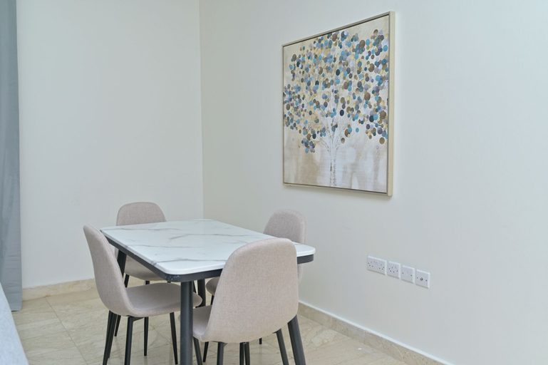 Others 5, Modern Apartments w Central Location - Ather, Dammam