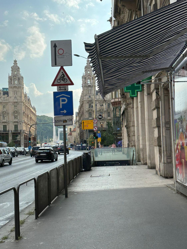 Others 4, Chocolate in the hearth of Budapest, Budapesti