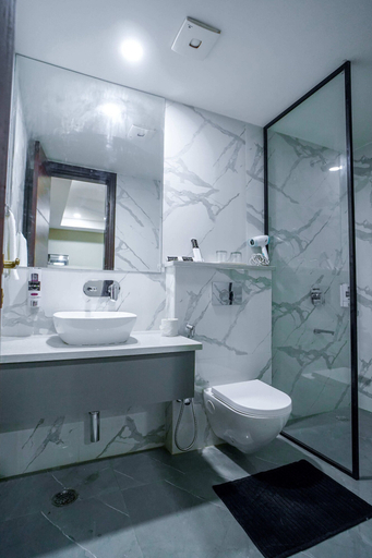 Bathroom 4, Saltstayz Select - Golf Course Road & Sector 57, Gurgaon