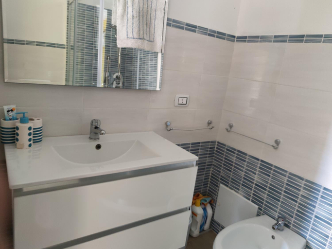 Bathroom 3, Sa Dommu 'e su coro, Ogliastra