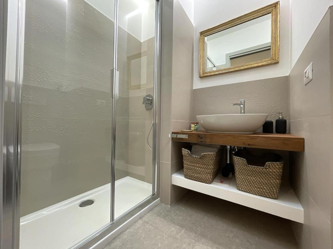 Bathroom 2, Dimora Ferralasco, Carbonia-Iglesias