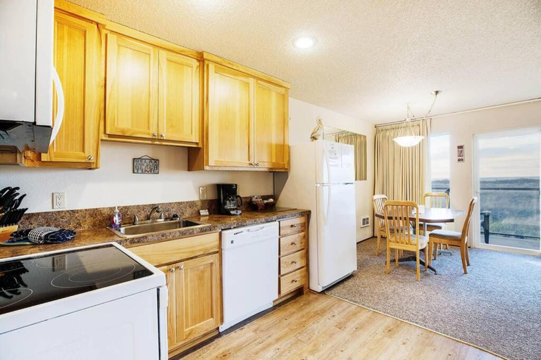 Others 5, Waterfront Condo in Stunning Location, Grays Harbor