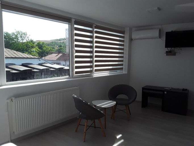 Others 3, Camere de inchiriat Central La Calciu, Mahmudia