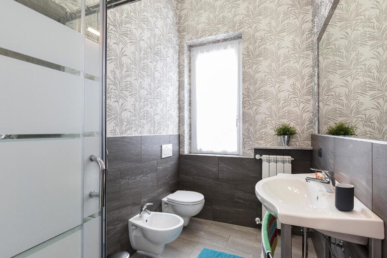 Bathroom 4, Residence La Red, Milano