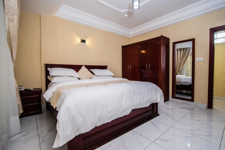 Bedroom 2, Residence Le Bonheur - Serviced apartment by Douala Airport/Mall, Wouri