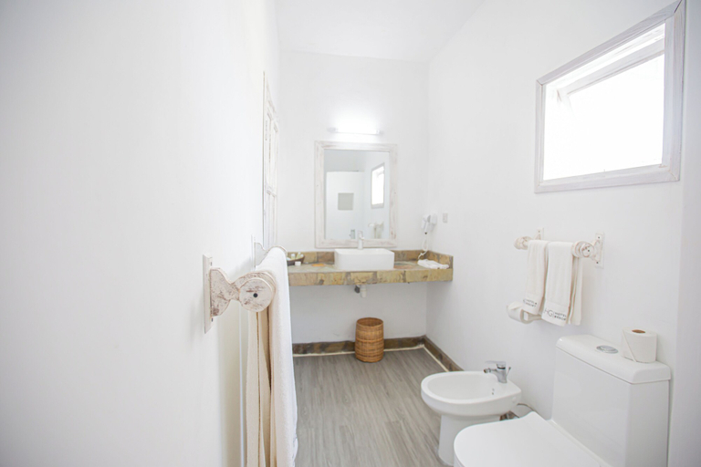 Bathroom 5, AHG Lion Beach Resort, Kilifi North