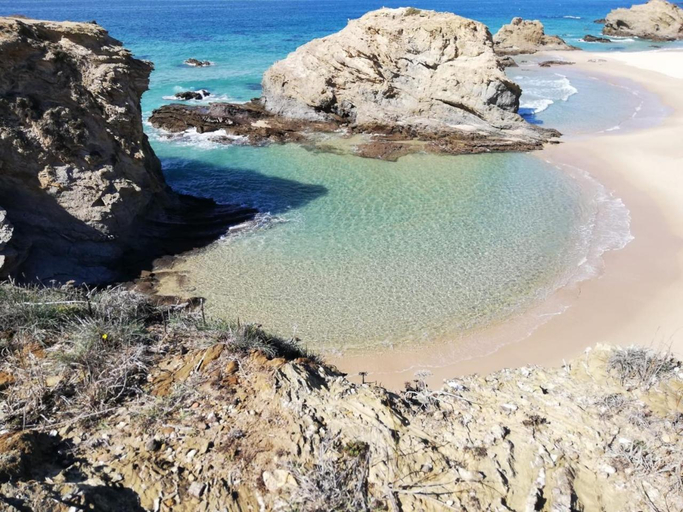 Others 4, Pe na Areia, Alojamento Local, Sines