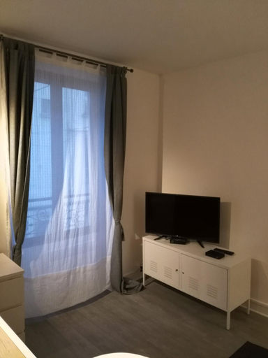 Bedroom, Comfy Parisian studio!, Val-de-Marne