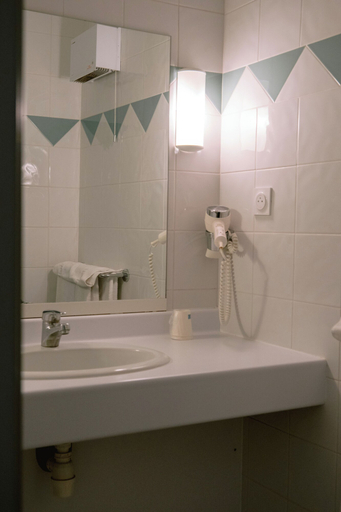 Bathroom 4, Club Vacances Bleues Les Horizons du Lac, Hautes-Alpes