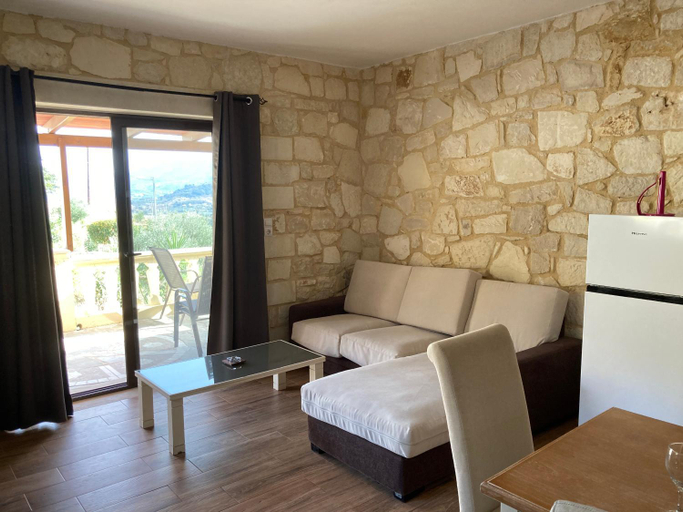 2, ANEMOS residence, Crete