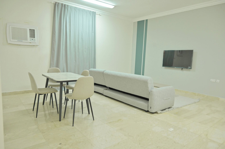 Others 4, Modern Apartments w Central Location - Ather, Dammam