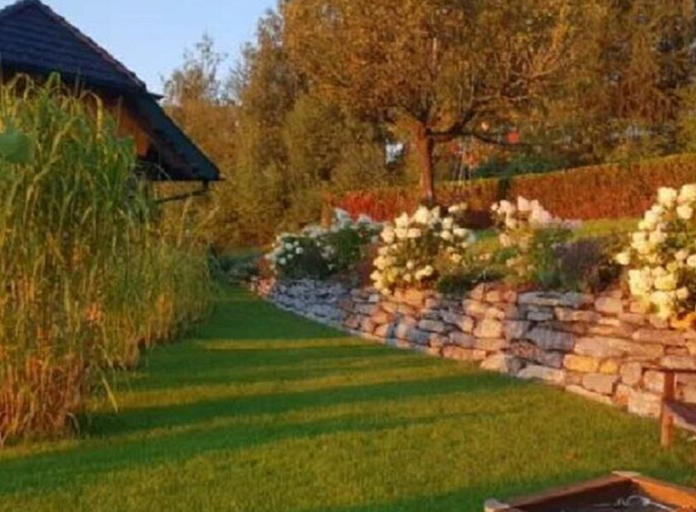 Property grounds 2, Andi's Berghutte Comfortable Holiday Residence, Sankt Veit an der Glan