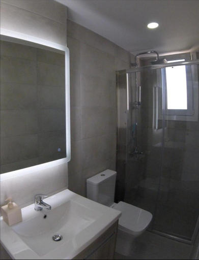 Bathroom 4, The Olive Garden Apartments, Crete