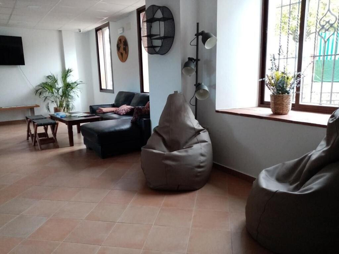Public Area, Benarrabá Hostel, Málaga