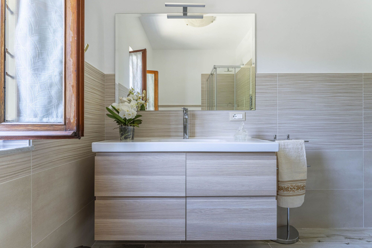 Bathroom 4, Camaiore House With Pool, La Casa Dei Ricci, Lucca