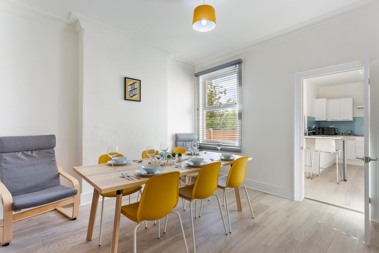 Others 3, Jasmine Villa - Ideal for QMC & Uni - Free parking, Nottingham