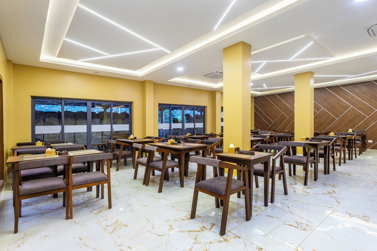 Food & Drinks 5, Triple Crown Resort, Bagmati