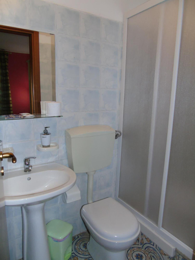 Bathroom 5, Bed & Breakfast Phenicusa, Messina