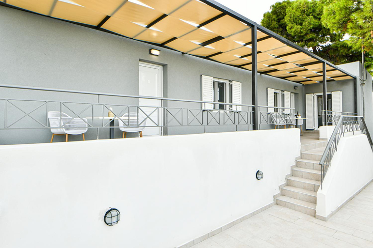 Balcony/terrace, Koukounari Luxury Apartments, Attica