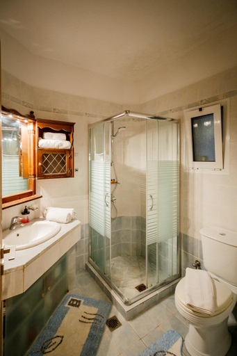 Bathroom 5, Mirimar Apartments, Ionian Islands